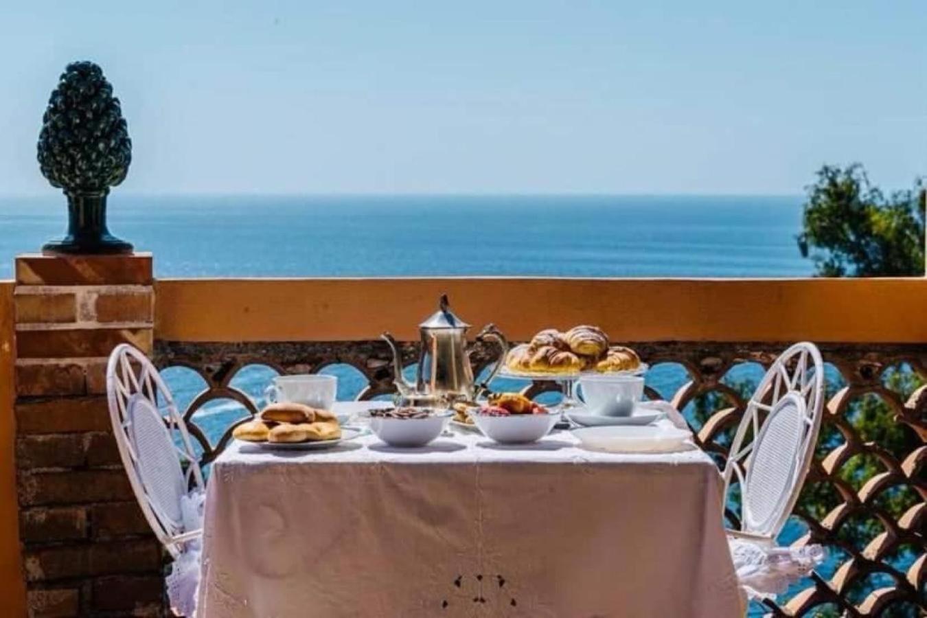 B&B La Bergerie 타오르미나 외부 사진